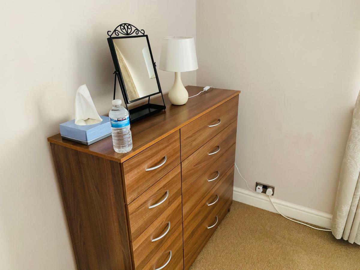 Housefield 1 Apartman Bucknall  Kültér fotó